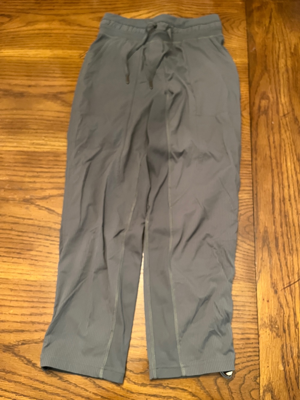 Lululemon Dance Studio Mid-Rise Cropped Pants, size 2